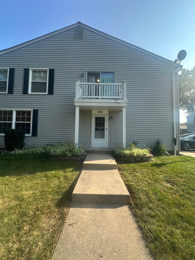 Building Photo - 1284 Prairie Ave Unit D