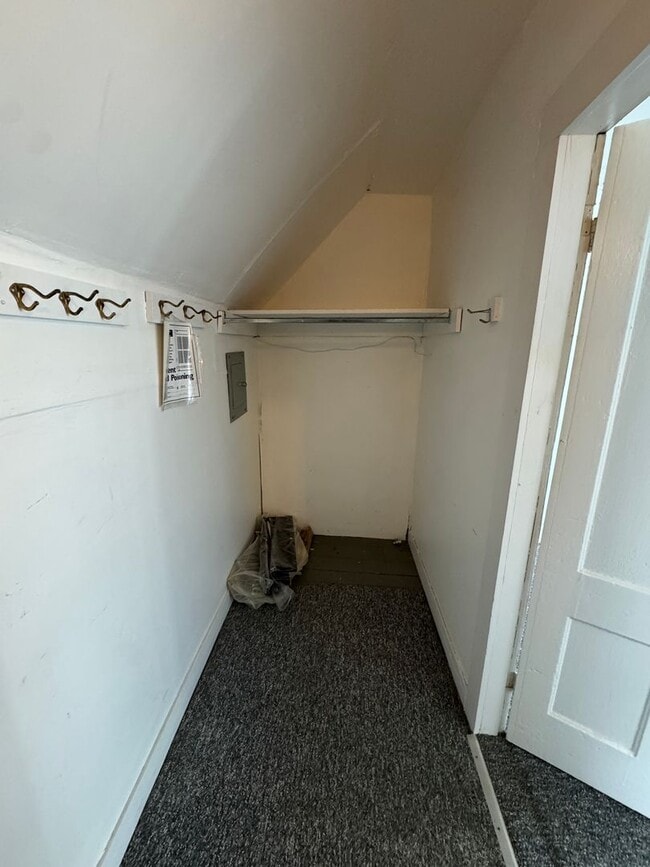 Photo - Hale Randolph Apartments Unit 5