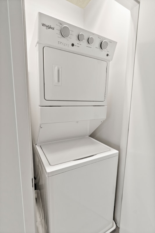 Photo - 170 N Ada St