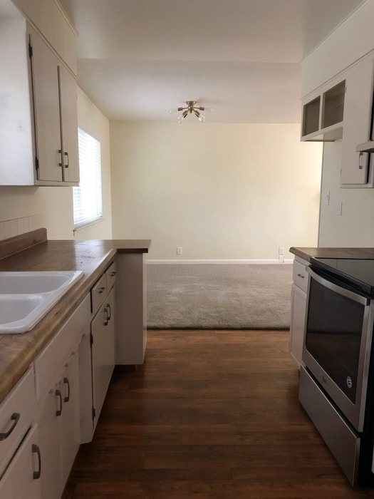 Photo - 9610 Sheldon Rd