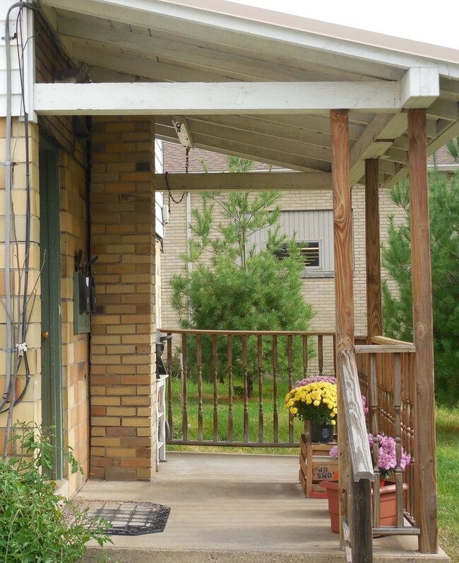 20 Main St Unit 2