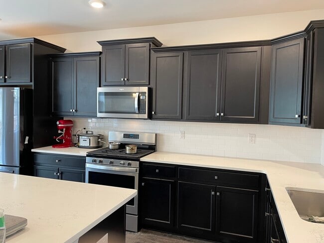 Photo - 504 E International Rd