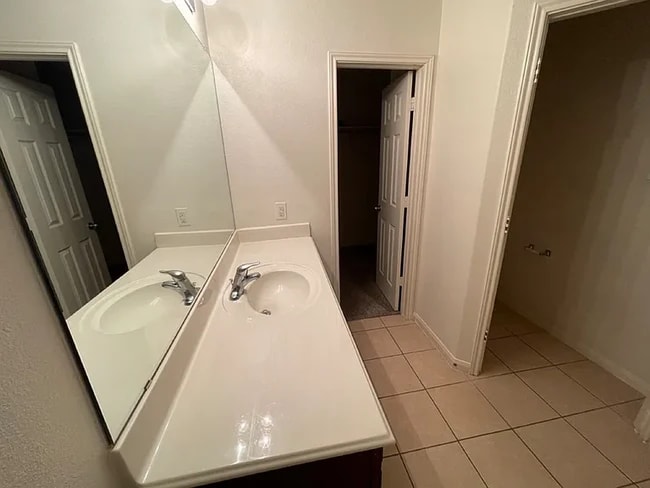 Photo - 204 Lamont Rd