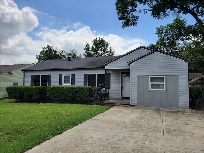 Building Photo - 620 Lacewood Dr