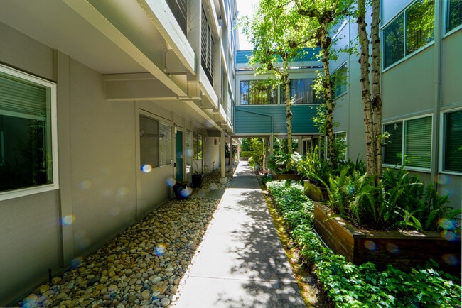 Photo - 320 Vía Casitas Unit 110