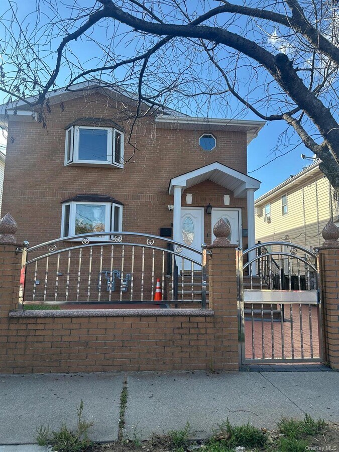 Photo - 144-36 222nd St