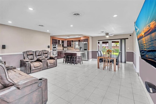 Photo - 6960 SW 15th St