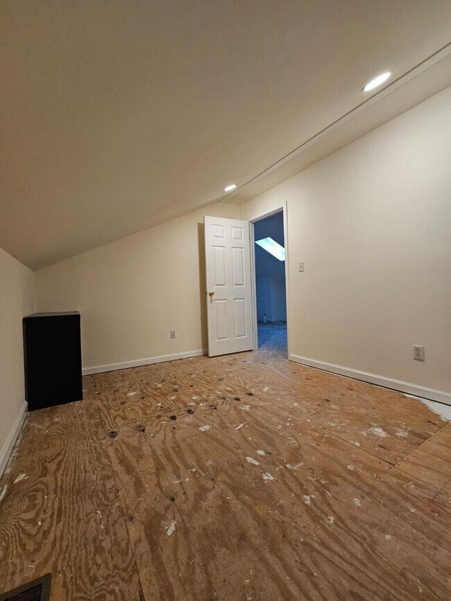 453 Bridgetown Pike Apartments Feasterville Trevose, PA