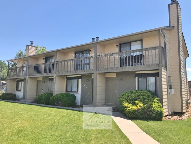 Building Photo - 527 Comanche Village Dr Rental