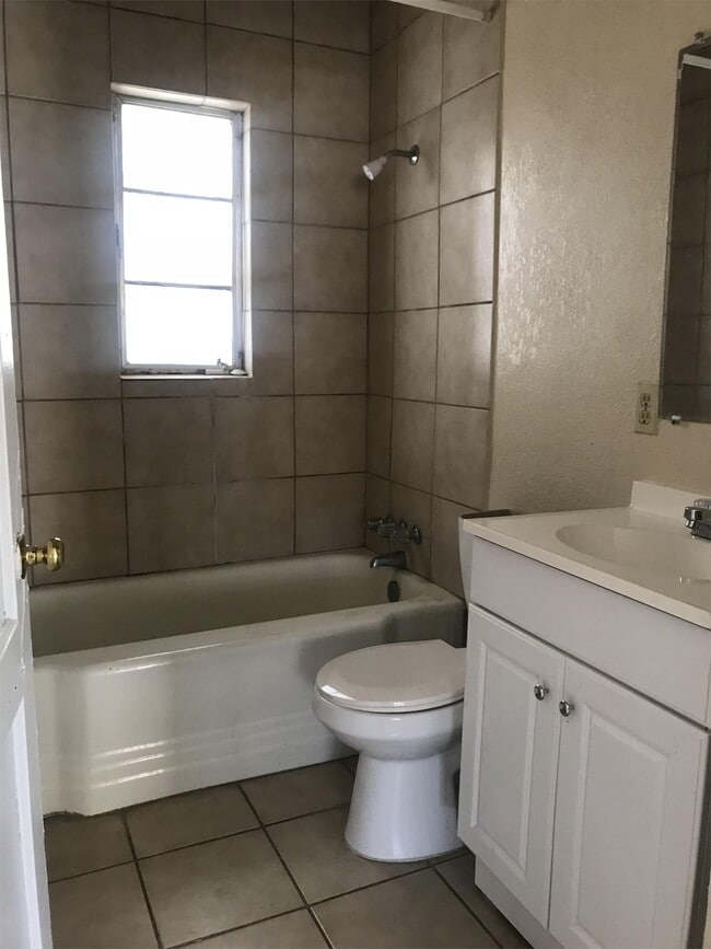 Photo - 1400 St Johns Dr