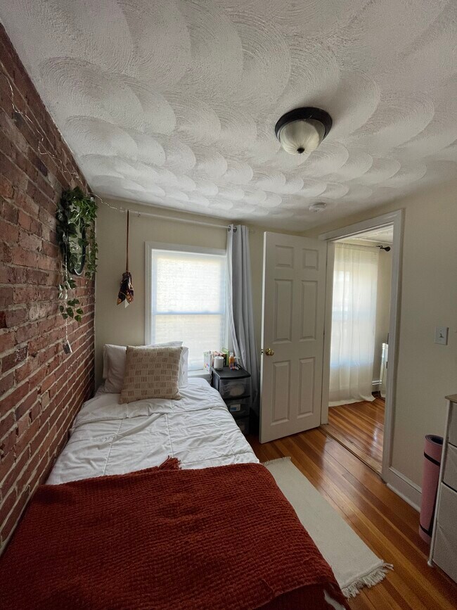 Photo - 25 Chelsea St Unit 3