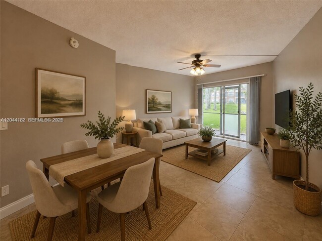 Building Photo - 9044 NW 28th Dr Unit 3-106