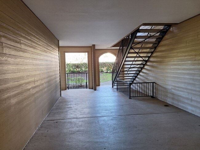 Photo - Ground Floor Condo at Gate Pkwy Unit 7800 POINT MEADOWS Drive