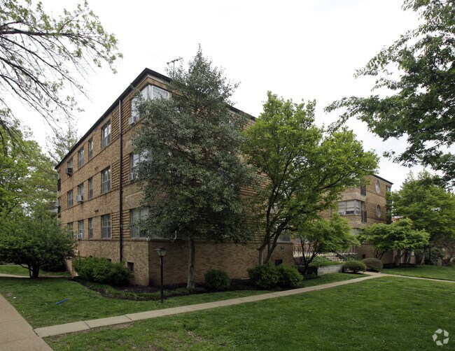 Clayton Place Apartments Saint Louis, MO