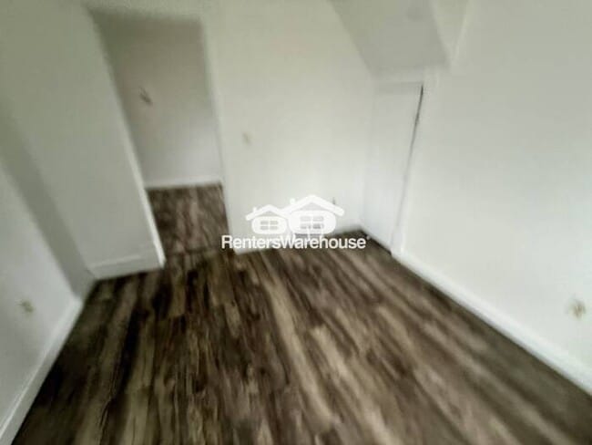 Photo - Updated Victorian near Downtown New Prague!