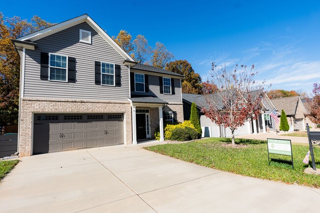 Photo - Amazing 4 bedrooms, 2.5 baths 2-story home in Clemmons w/ 2 car garage/fenced in backyard