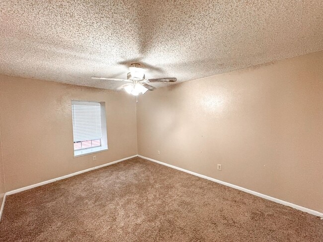 Photo - 2 bed Condo in Central Longview
