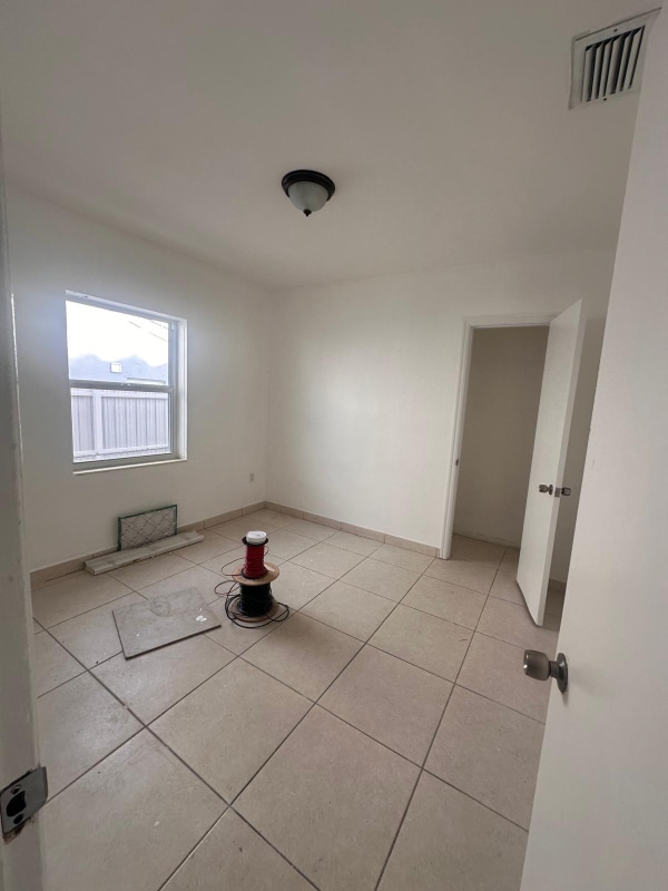 Photo - 3248 NW 102nd St Unit Apartamento 2