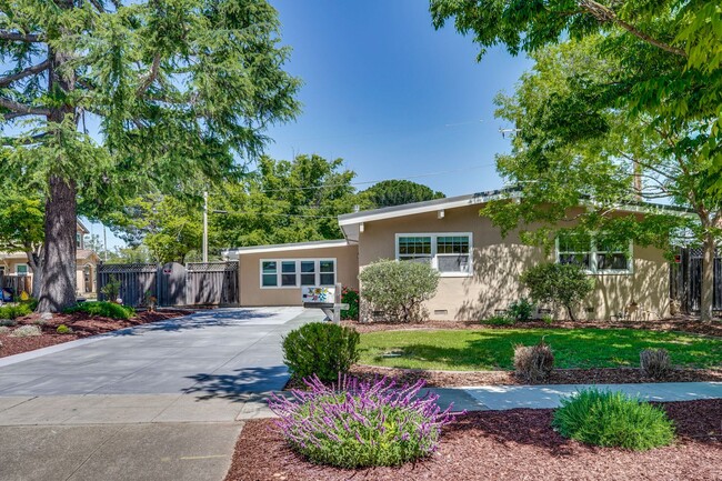 Beautifully Remodeled Home in Prime Cambri... - Beautifully Remodeled Home in Prime Cambri...