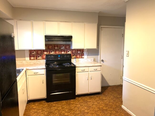 Photo - 1130 Oakwood Dr