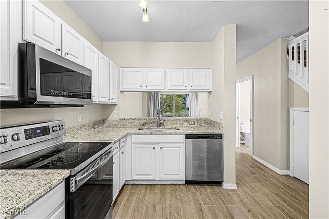 Photo - 10094 Poppy Hill Dr