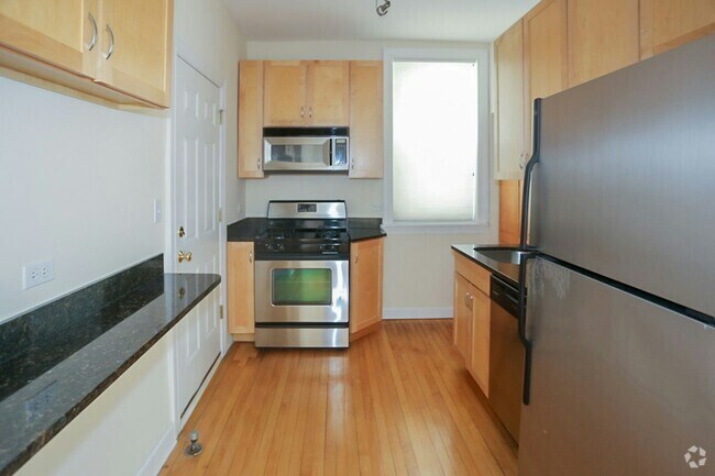 Building Photo - 1946 W Leland Ave Unit 2 Rental