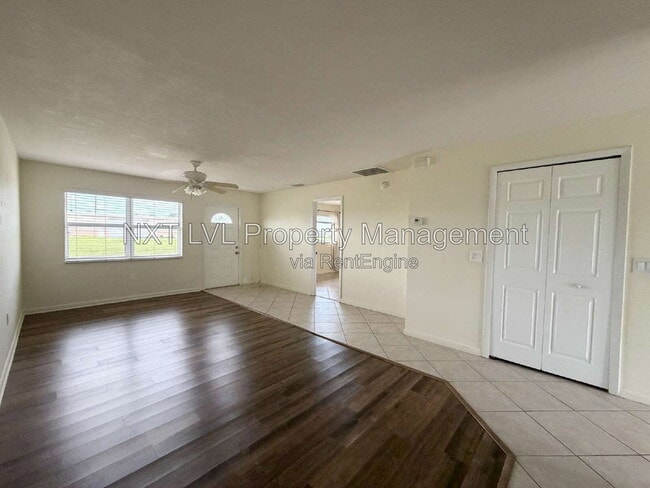 1005 NE 8th Terrace