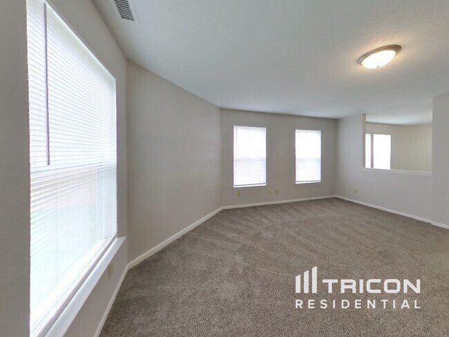 Photo - 6770 Woodland Heights Dr