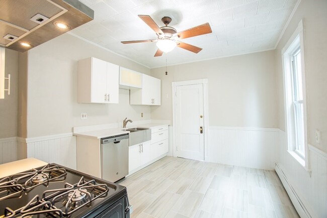 Photo - 27 Ashford St Unidad 2