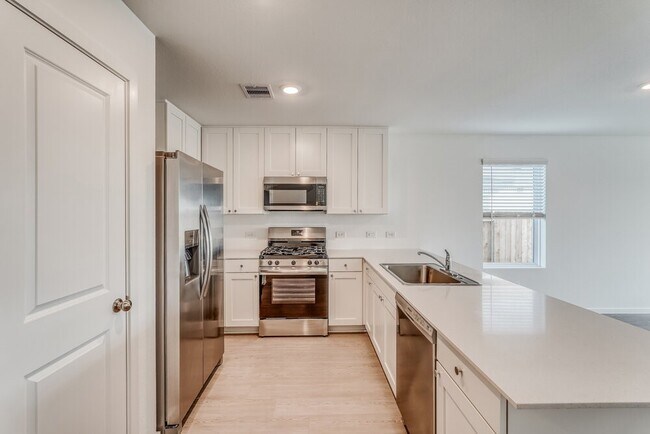 Photo - 472 San Miguel Crk Dr