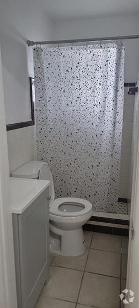 Building Photo - 5937 Taft St Unit 3 Rental