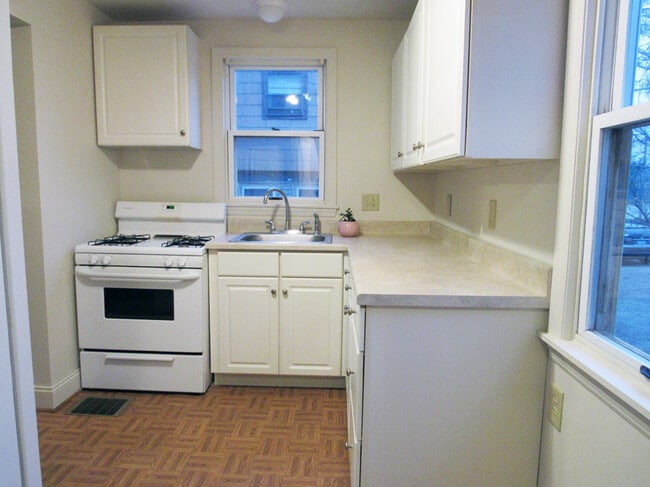 Photo - 529 Chestnut St Unit First Floor