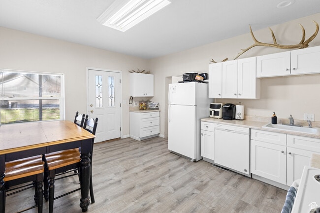 Photo - 389 S 200 E St Unit 1