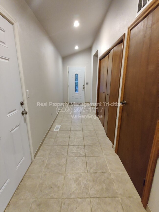 Photo - 1607 Putnam St