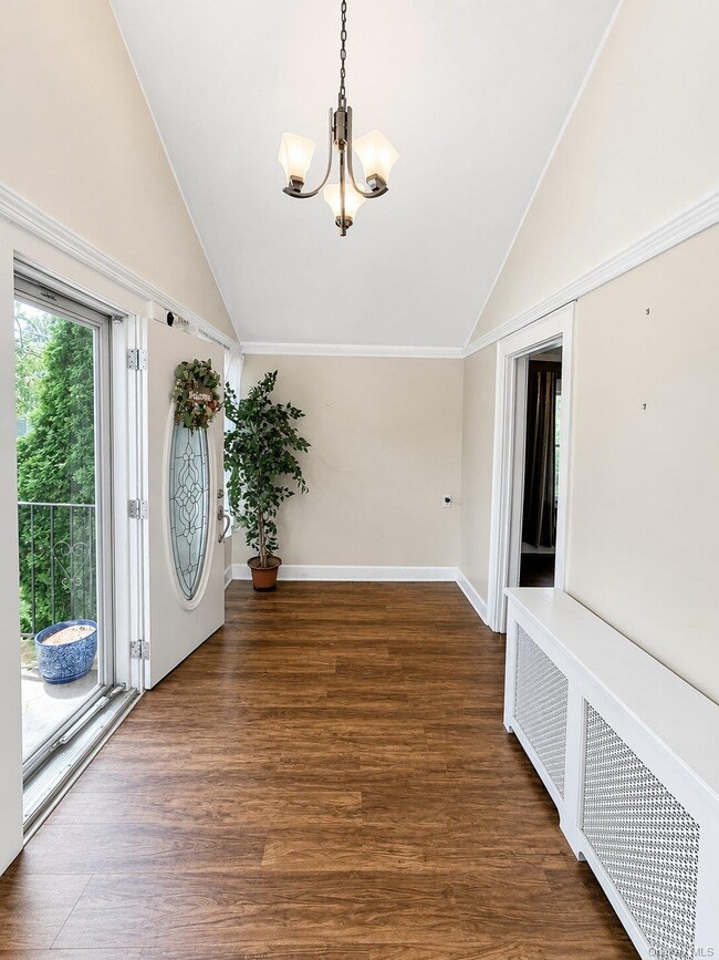 804 Nassau St