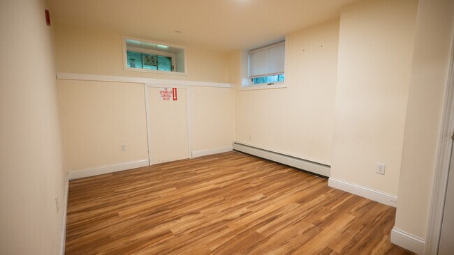 308 Main St Unit 1