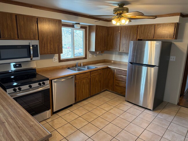 Photo - Welcome to Grandview Estates!