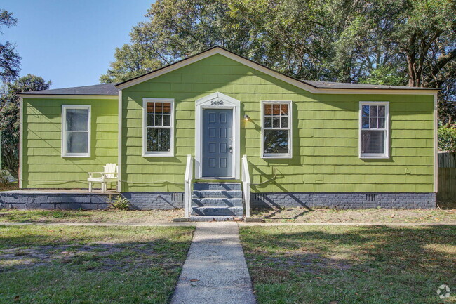 Building Photo - 2682 Olympia Ave Rental