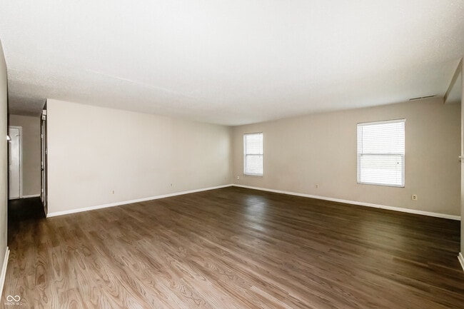 Photo - 673 Indigo Ct