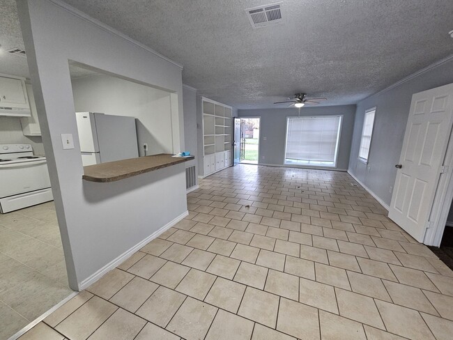 Photo - 2505 NW Lincoln Ave