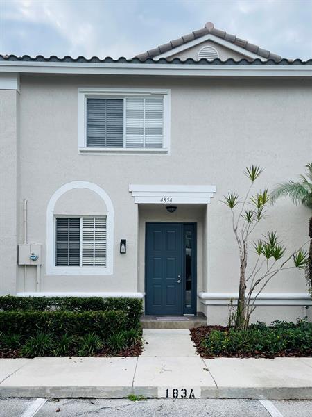 Building Photo - 4854 NW 58th Manor Rental