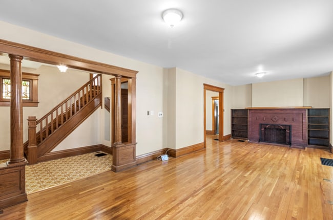 Photo - 157 E Oakland Ave