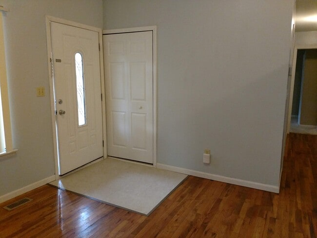 Photo - 2063 Champagne Dr