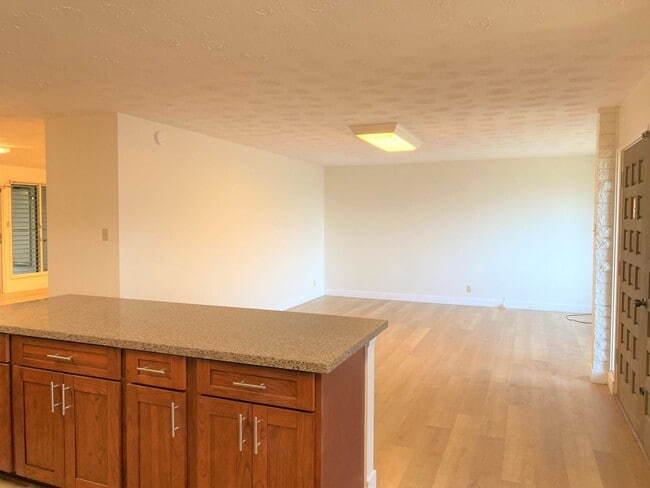 Photo - 2702 E Manoa Rd
