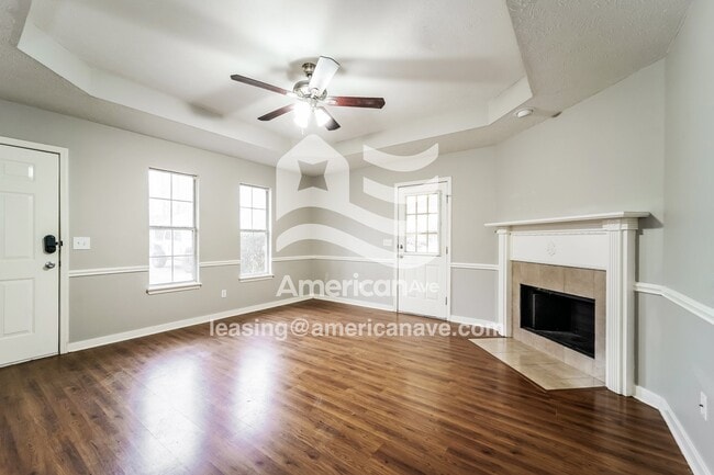 Photo - 2032 Red Oak Dr