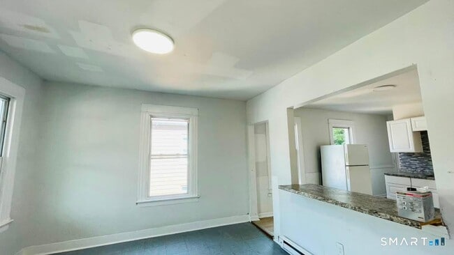 10 Branch St Unit 3