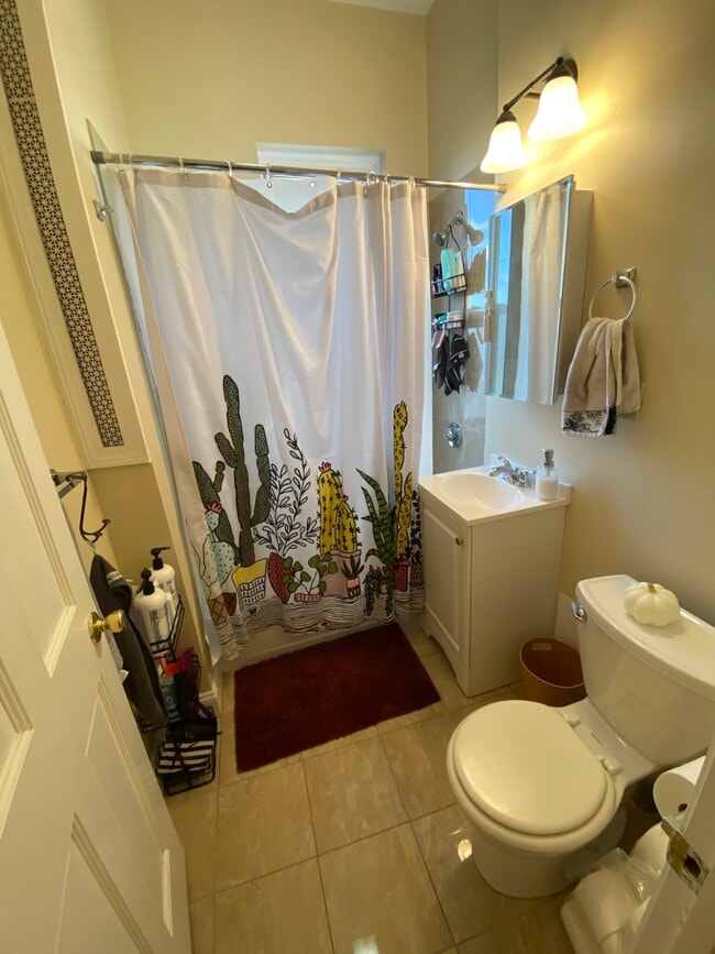 Photo - 1185 Commonwealth Ave