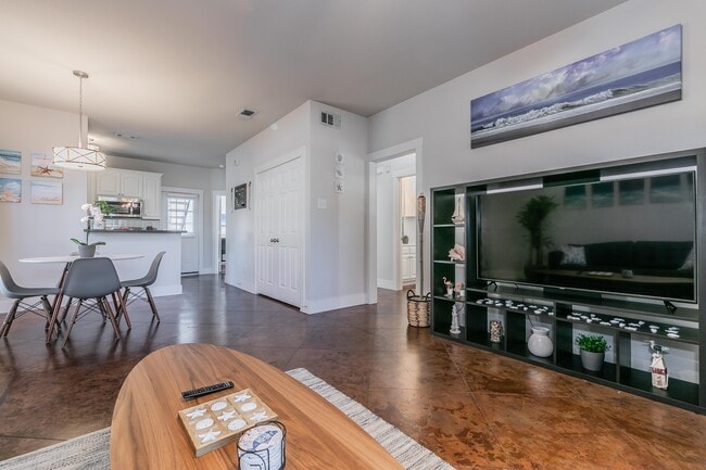 Photo - 2803 Frazier Ave