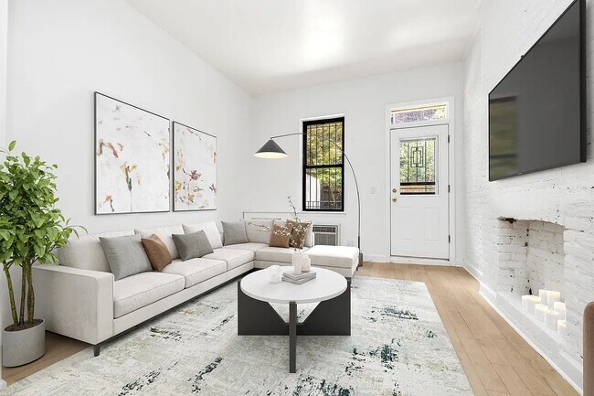 Photo - 227 W 20th St Unit 1B