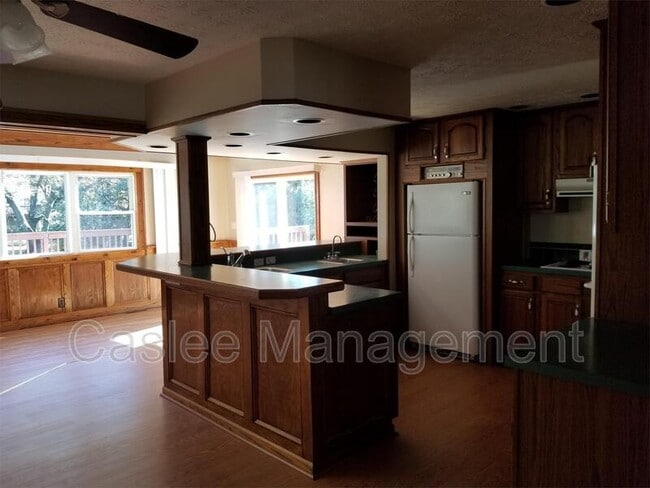 Photo - 1049 DeLeone Dr